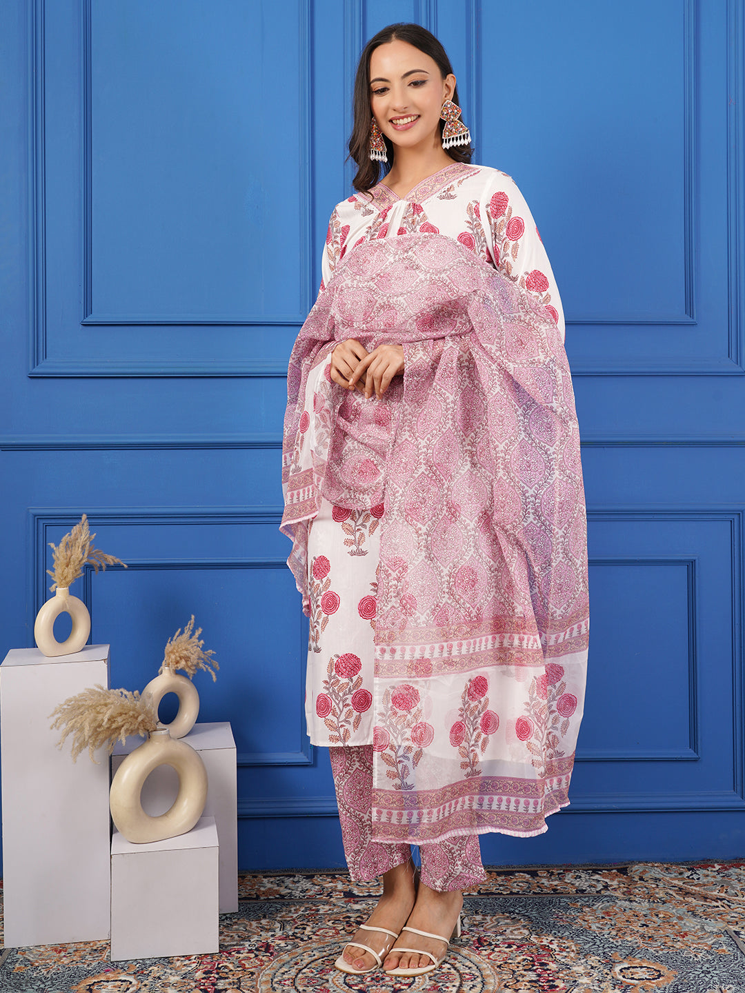 White & Pink Floral Printed Cotton Kurta with Matching Pants Set for Women